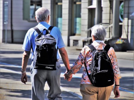 Госдума примет законопроект о повышении пенсионного возраста осенью