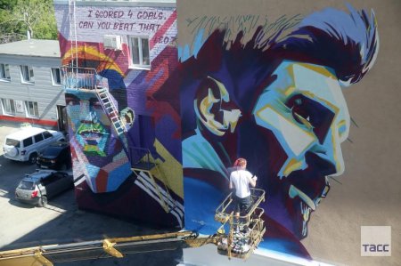 А вот и Месси! Граффити с изображением аргентинского форварда появилось в Казани