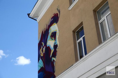 А вот и Месси! Граффити с изображением аргентинского форварда появилось в Казани