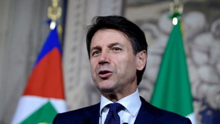Премьер Италии: Санкции против России за день не отменить