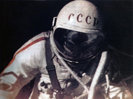 «Они остались там умирать»: В США заявили, что первыми на Луну высадились советские космонавты