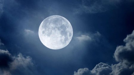 Ученые опровергли основные мифы о Луне