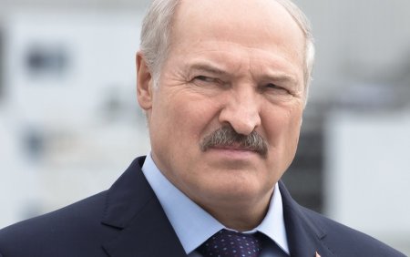 Лукашенко заявил, что для урегулирования в Донбассе необходимо участие США