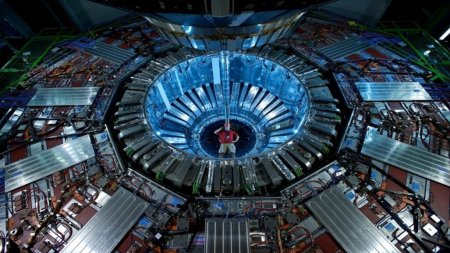 Подключение России к проекту крупнейшего в истории коллайдера ждет ЦЕРН