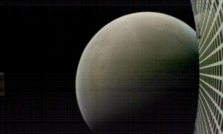 NASA показало последнюю фотографию Марса от крошечного компаньона InSight MarCO