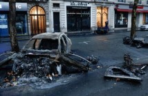 В Париже задержали почти 400 протестующих