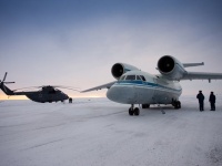 Минобороны России апробирует новые методы создания взлетно-посадочных полос в Арктике