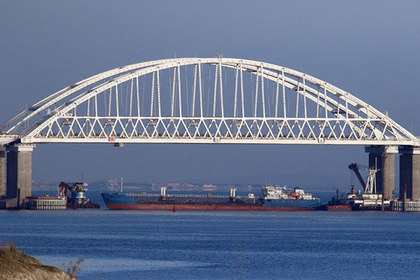 Украина анонсировала новый поход своих военных кораблей через Керченский пр ...