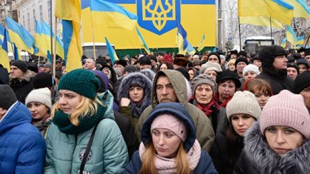 "Как на Майдане". Чем обернется "объединительный собор" для Украины