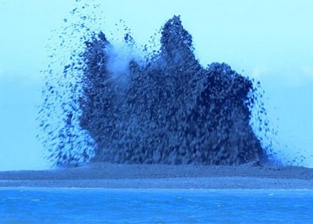 «Грохот и адская вонь из глубин»: Черное море может взорваться из-за избытка серы и метана