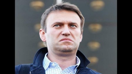 Что и следовало ожидать: питерское турне Навального закончилось полным пров ...
