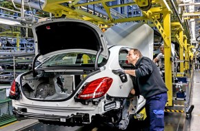 Почему Mercedes построил новый завод в «санкционной» России