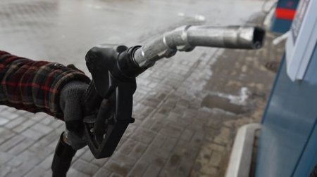 Россияне смогут вернуть деньги за недолив бензина на АЗС