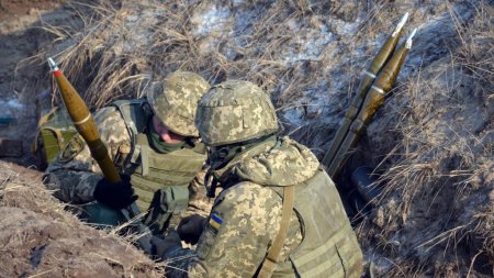 В тисках «перемирия»: Республики Донбасса обстреливает «мирная» банда ВСУ