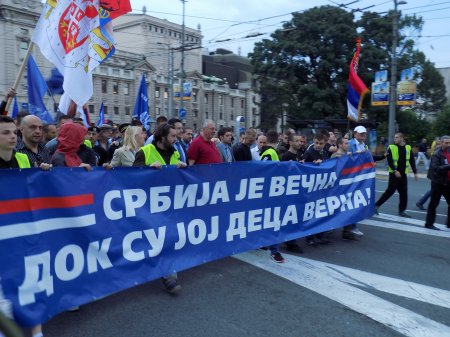 Политические протесты в Сербии: Очевидного решения нет