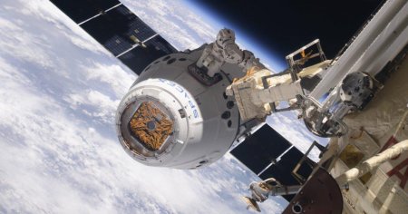 «Космический угон»: Илон Маск вывел русский спутник «Спектр-Р» из строя по приказу Нибиру