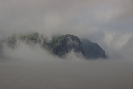 Над Курильскими островами навис густой туман политики