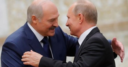 Россия и Беларусь: Кого к кому присоединять?