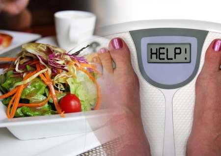«Только салатик», а уже 700 калорий? Названы главные причины лишнего веса