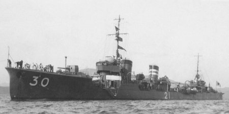 Везучий «Таникадзэ»: как потопить японский эсминец