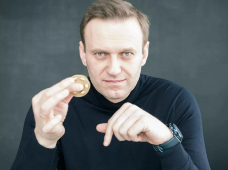За что платят Навальному: ТОП-3 фейков, обогативших скандального блогера