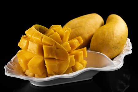 Овну манго – в любви танго: Фрукт поможет Зодиаку скрасить 25 февраля