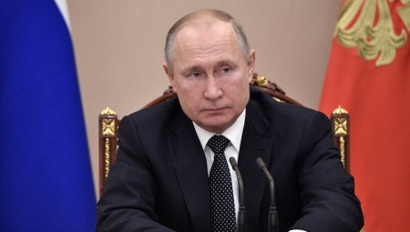 Путин встречается с рабочей группой по подготовке предложений о внесении по ...