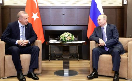 В Кремле назвали тему грядущих переговоров Путина с президентами Турции и И ...