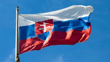 Президент Словакии разрешила гражданам своей страны воевать за Украину