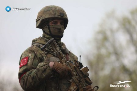 «Слава Богу, солдаты нам сейчас помогают»: «Отважные» спасают население освобождённых городов Донбасса