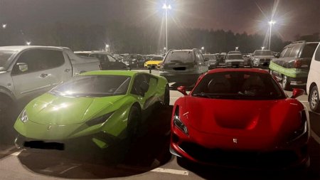 В Москве пресекли автопробег "богатых и успешных" владельцев суперкаров