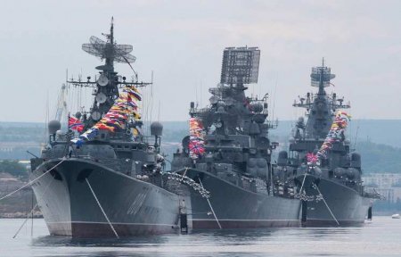 Атаку на корабли Черноморского флота в Севастополе готовили британские спец ...
