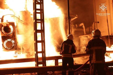 СРОЧНО: Под Днепропетровском загорелась электроподстанция (ВИДЕО)