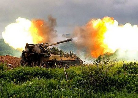 Самоходная артиллерия «Отважных» разносит укрепления врага (ВИДЕО)
