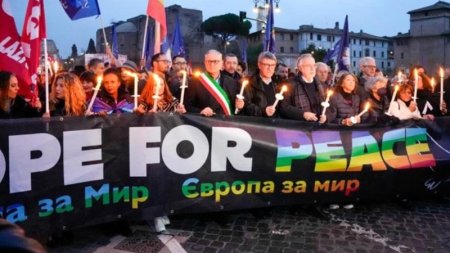 По Италии прокатились митинги против поставки вооружений Украине