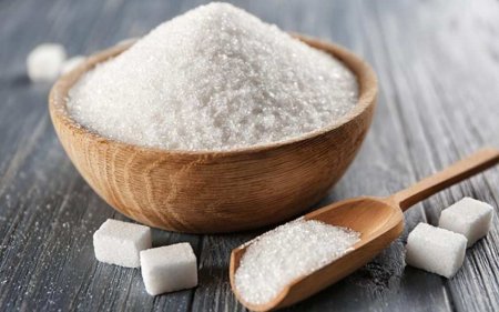 Удар в дупу от евробратьев: Польша просит запретить поставки сахара с Украины