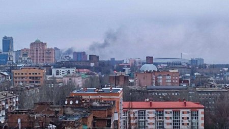 Враг продолжает наносить удары по Донецку, ранены мирные жители (ФОТО, ВИДЕО)