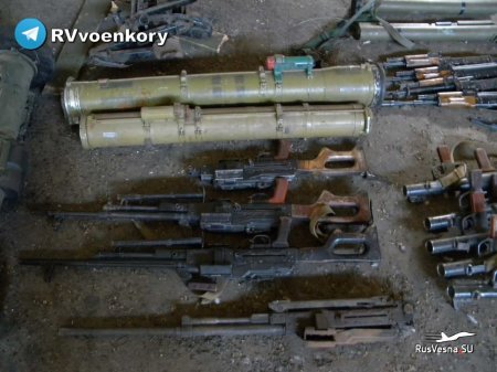 Жёсткие кадры с фронта: блиндаж завален телами украинских боевиков (ВИДЕО 18+)