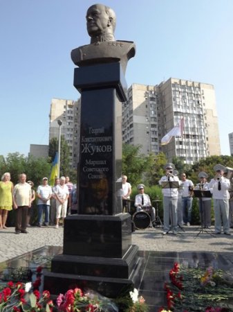 В Одессе появился памятник Маршалу Жукову