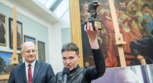 В Польше Савченко наградили «Орлом»