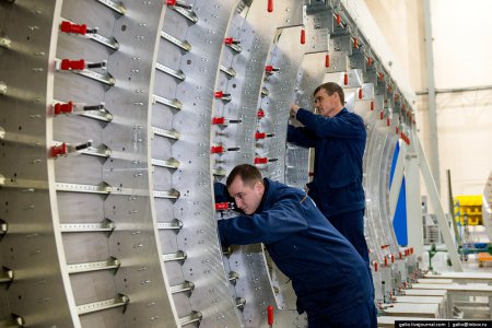 «"АВИАСТАР-СП" начал поставку комплектующих на третий самолёт МС-21» Авиация