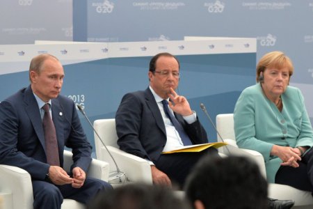 Президент РФ Владимир Путин поставил Меркель и Олланда перед ответственностью