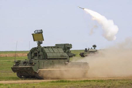 «Зенитные комплексы малой дальности "Тор-М2У" поступили на вооружение 1-й гвардейской танковой армии» Армия и Флот