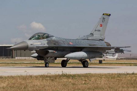 Малая гражданская воздушная война над Турцией