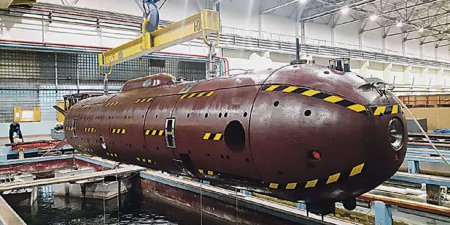«Подводный аппарат «Клавесин» проходит испытания в Черном море» Армия и Фло ...
