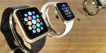 Британским министрам запретили носить Apple Watch из-за "русских хакеров"