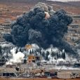В результате авиаудара коалиции по сирийской Ракке погибли более 20 мирных  ...