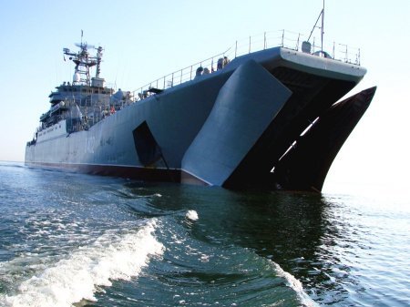Рига: три корабля ВМФ РФ вошли в особую экономическую зону Латвии