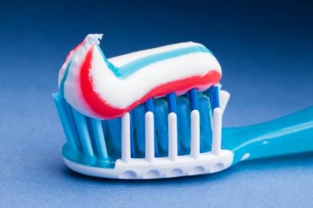 Учёные выяснили, почему опасно глотать зубную пасту