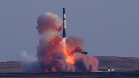 «Сатана - спаситель»: Российские ядерные ракеты собьют астероид Апофис с орбиты